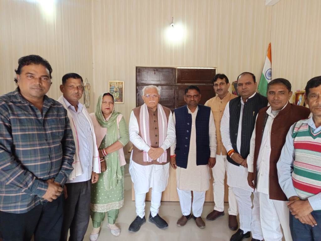 केंद्रीय मंत्री श्री मनोहर लाल ने करनाल के गांव मूनक व सालवन में विकास कार्यों का जायजा लिया अधिकारियों को कार्यों में तेजी लाने के निर्देश दिए